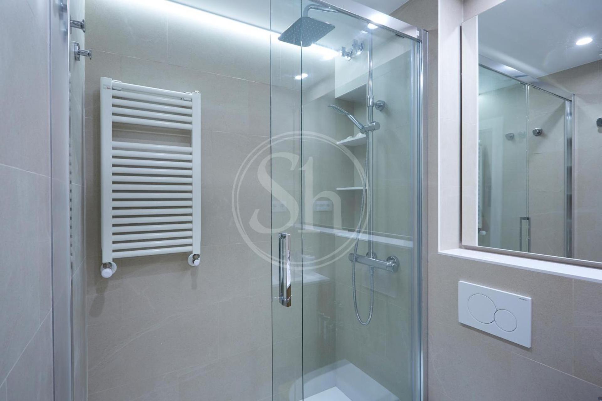 Exclusive Gracia Apartment